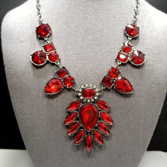 Vintage Red Rivoli Clear Rhinestones Pendant Necklace, 1990s, Gun Metal Gray - Picture 1 of 7